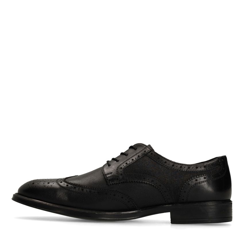 Zwarte leren veterschoenen
