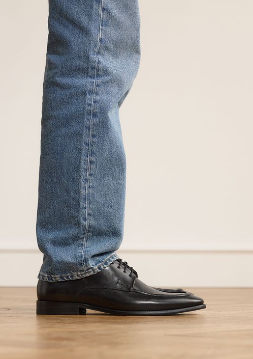 Zwarte leren veterschoenen