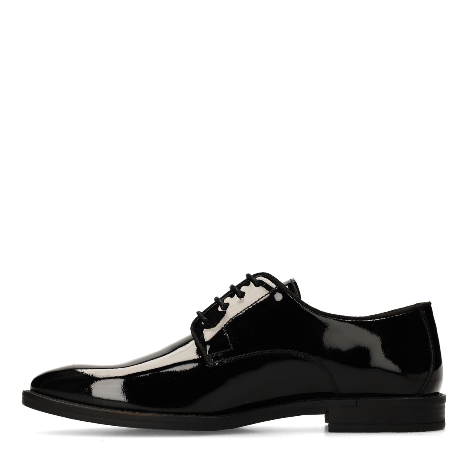 Zwarte lakleren veterschoenen