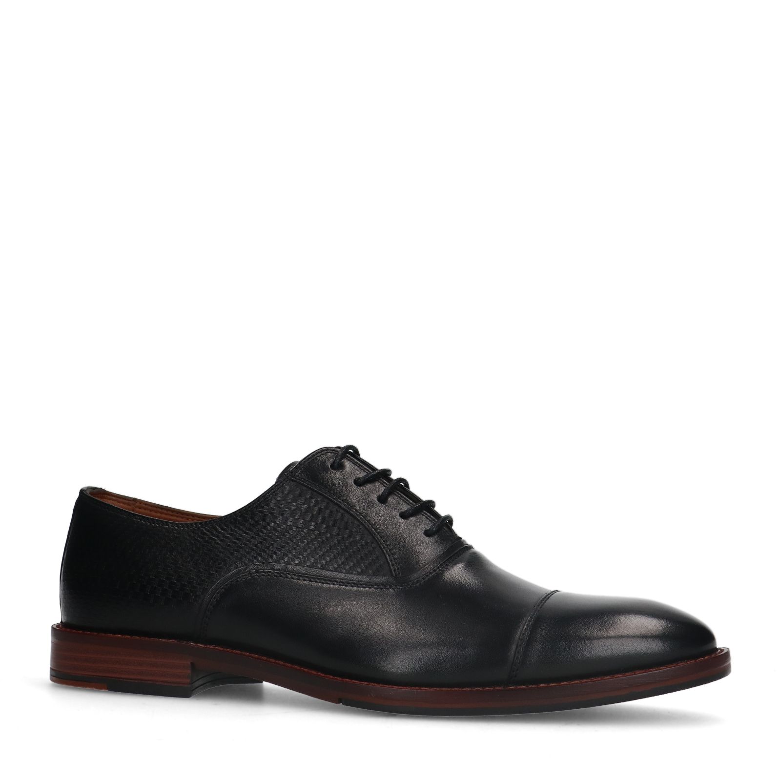 Schwarze Lederschnürschuhe