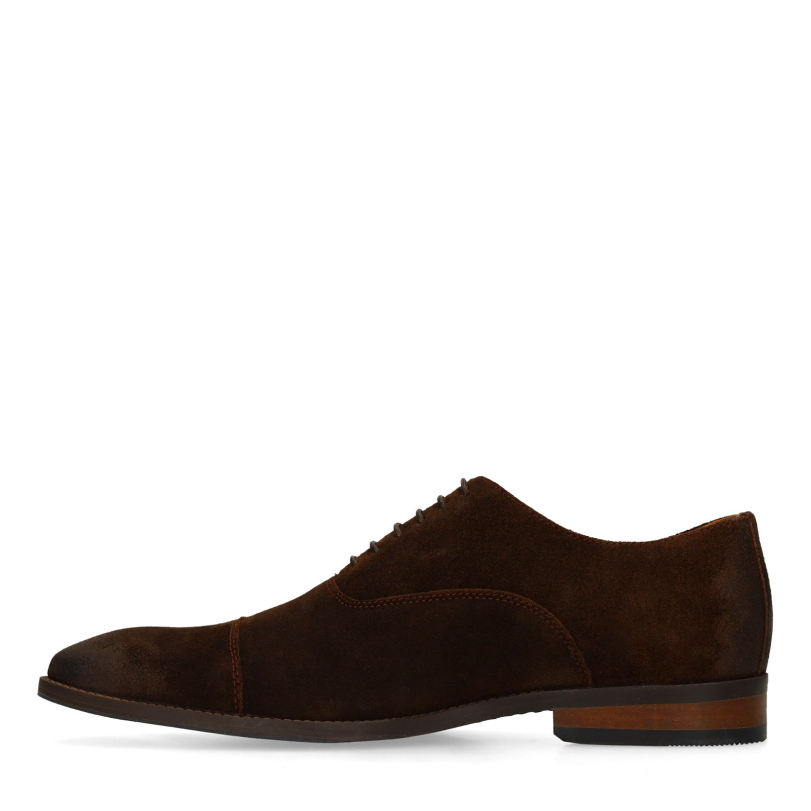 Braune Veloursleder-Schnürschuhe