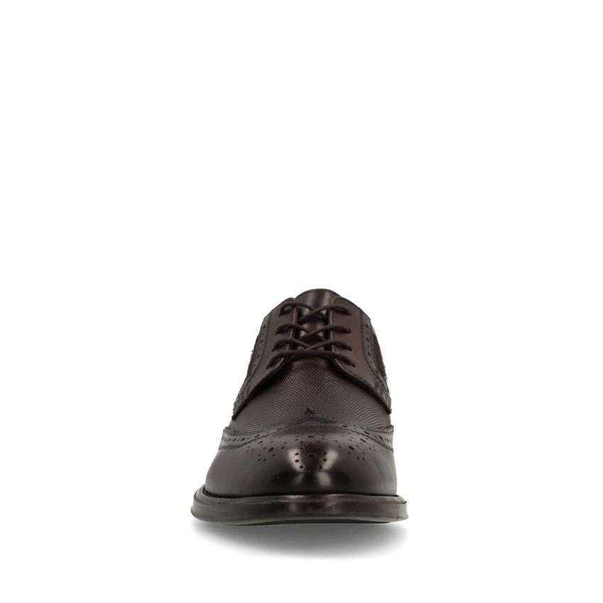 Bruine gedetailleerde leren veterschoenen