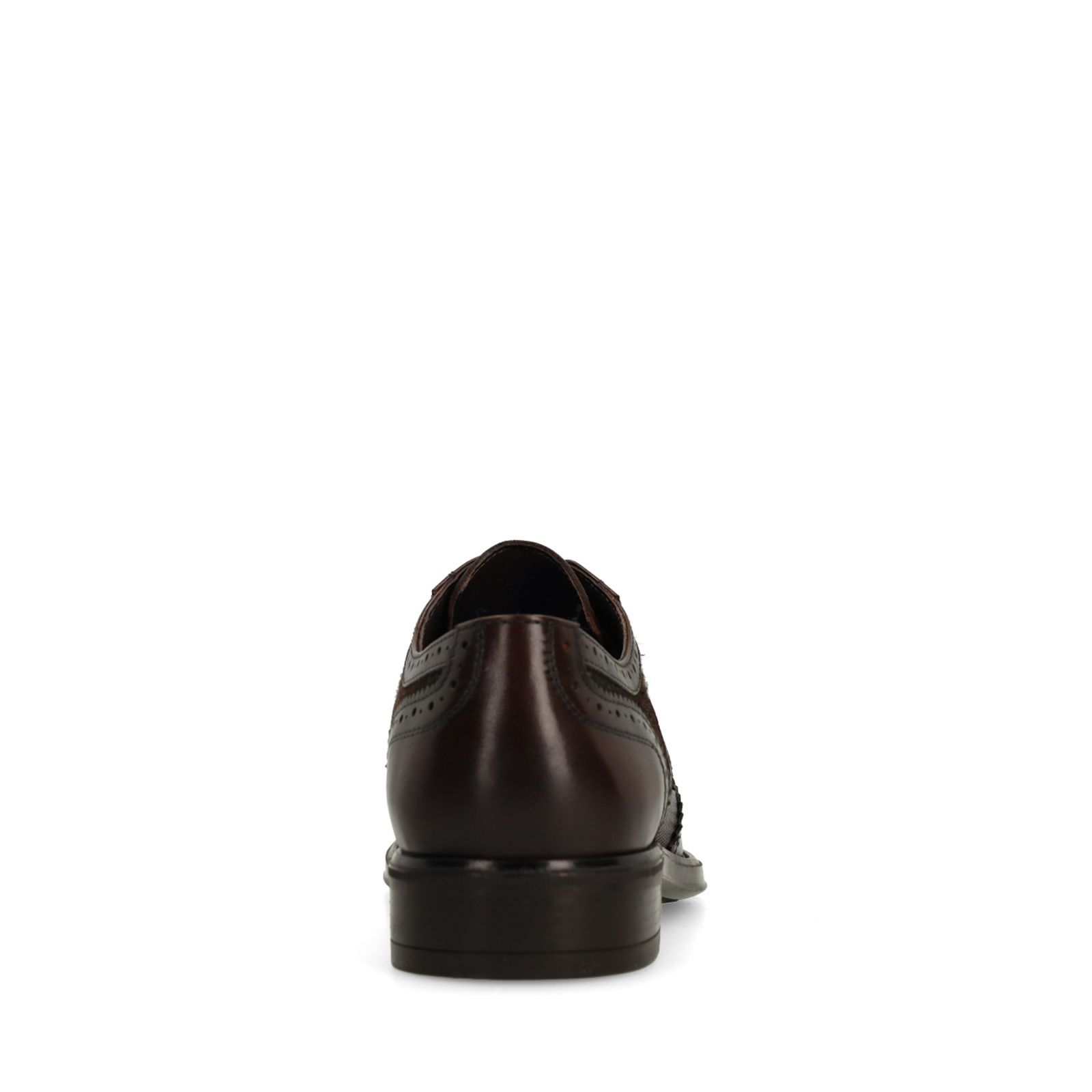 Bruine gedetailleerde leren veterschoenen