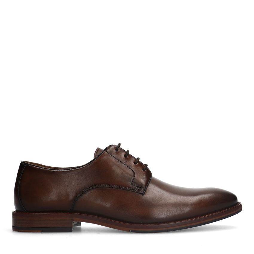 Bruine leren veterschoenen