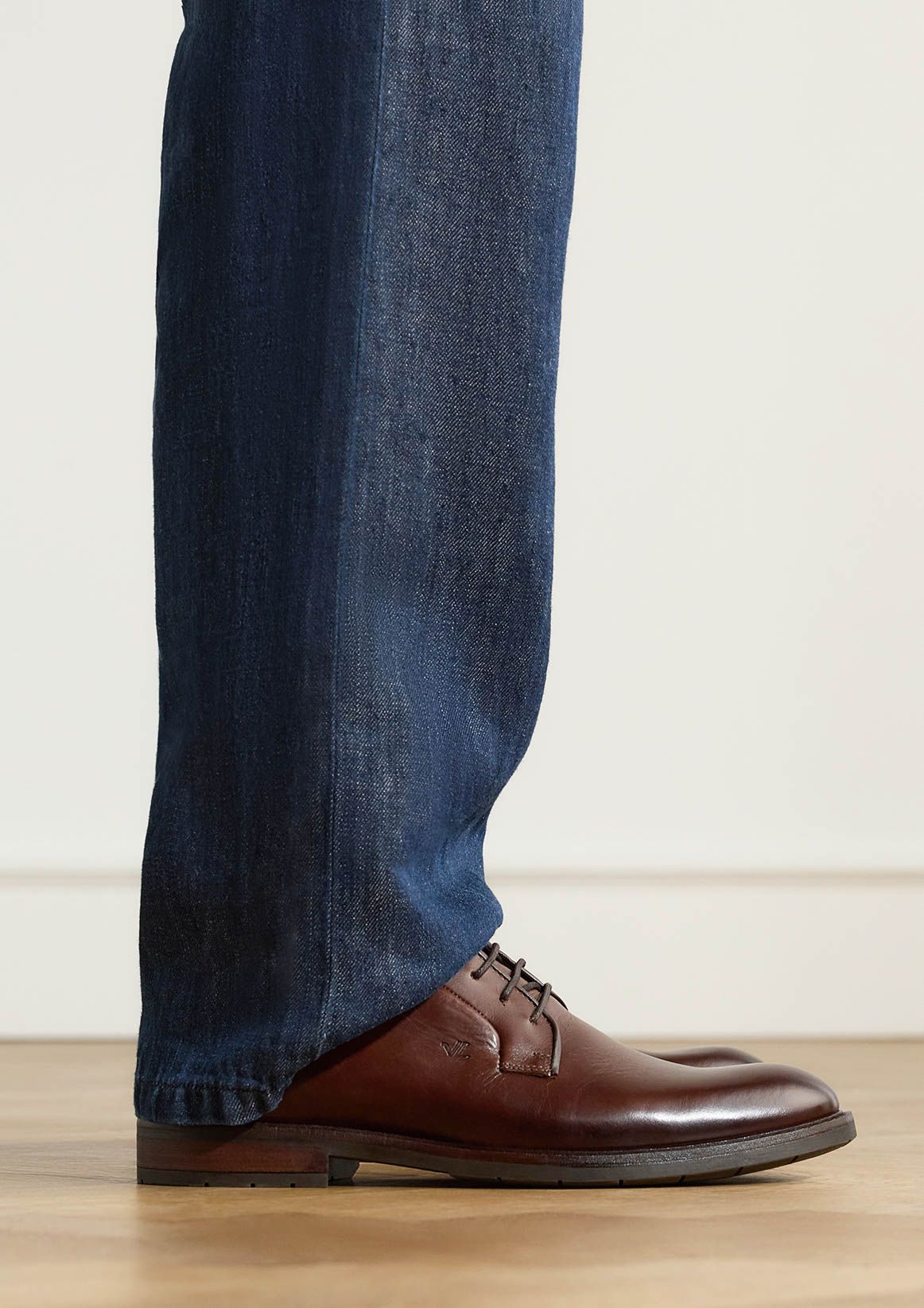Dunkelbraune Lederschnürschuhe