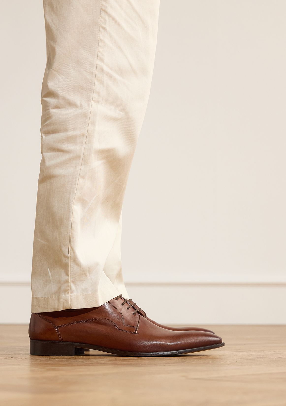 Bruine leren veterschoenen