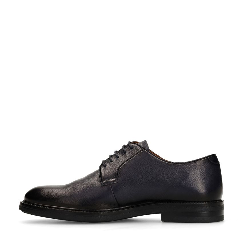 Donkerblauwe leren veterschoenen