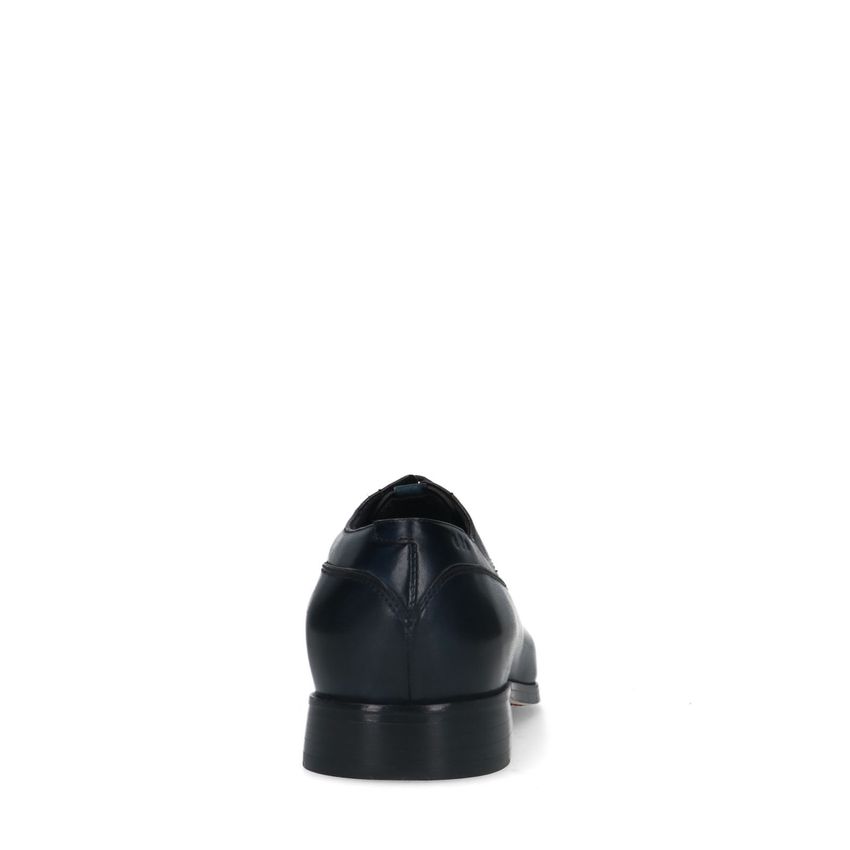 Donkerblauwe leren veterschoenen