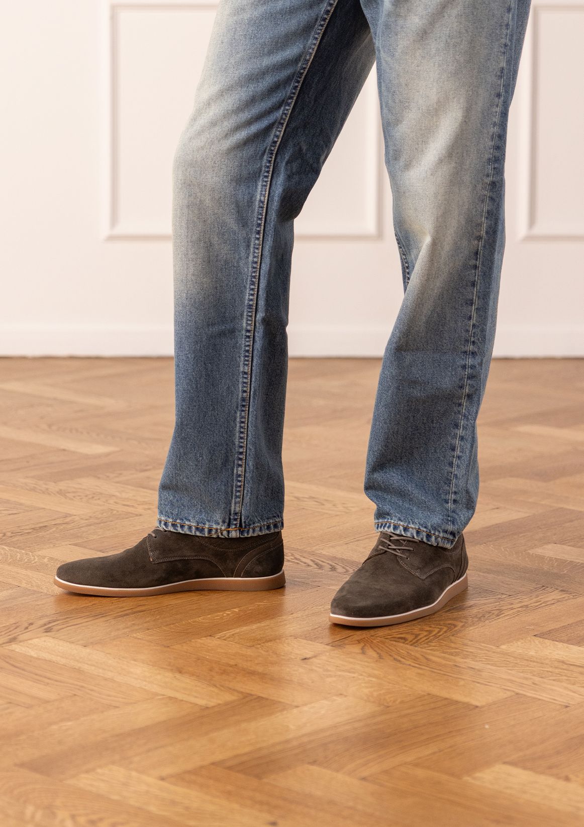 Groene suède veterschoenen