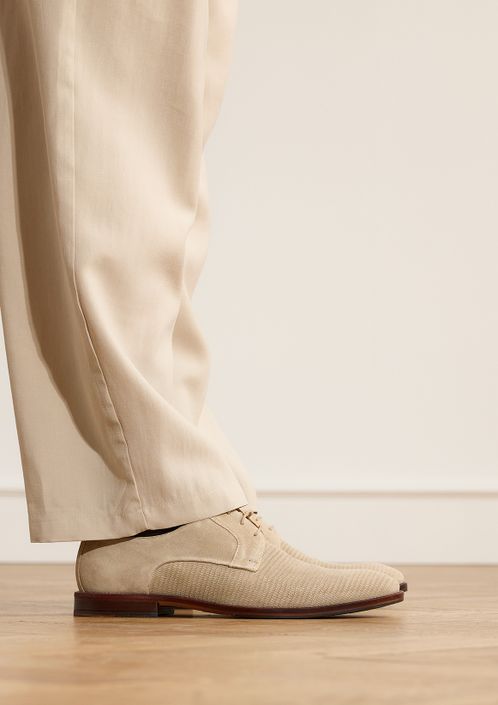 Beige suède veterschoenen