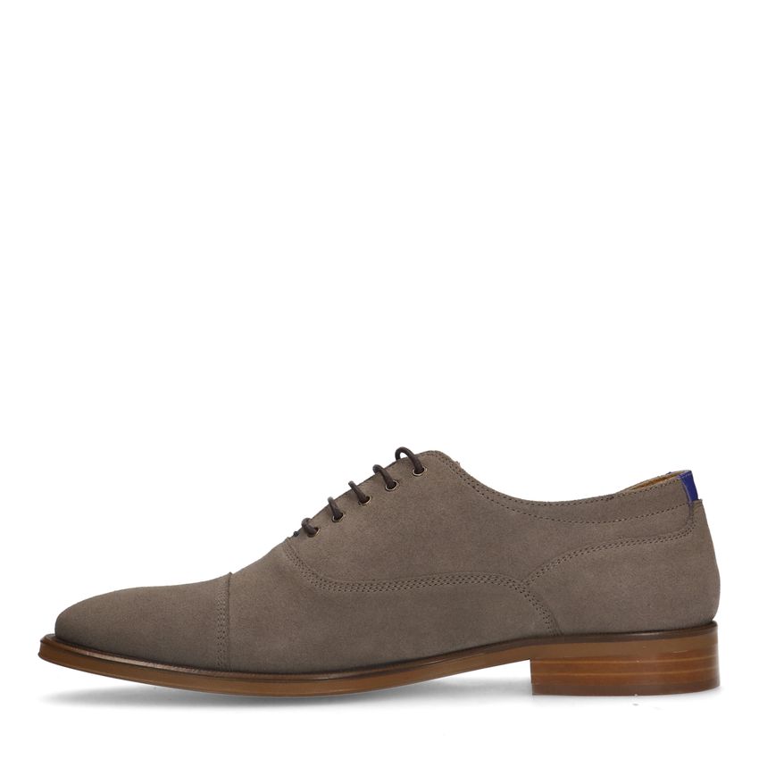 Taupe suède veterschoenen