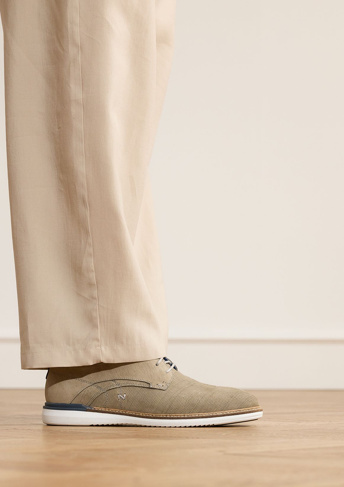 Taupe suède veterschoenen