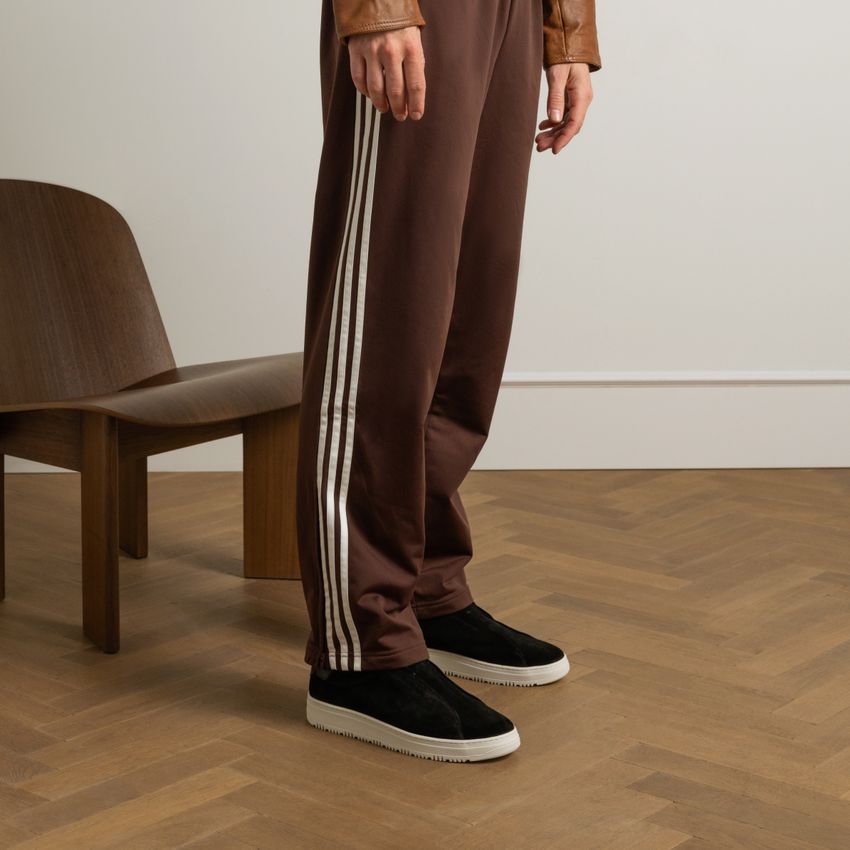 Zwarte suède sneakers