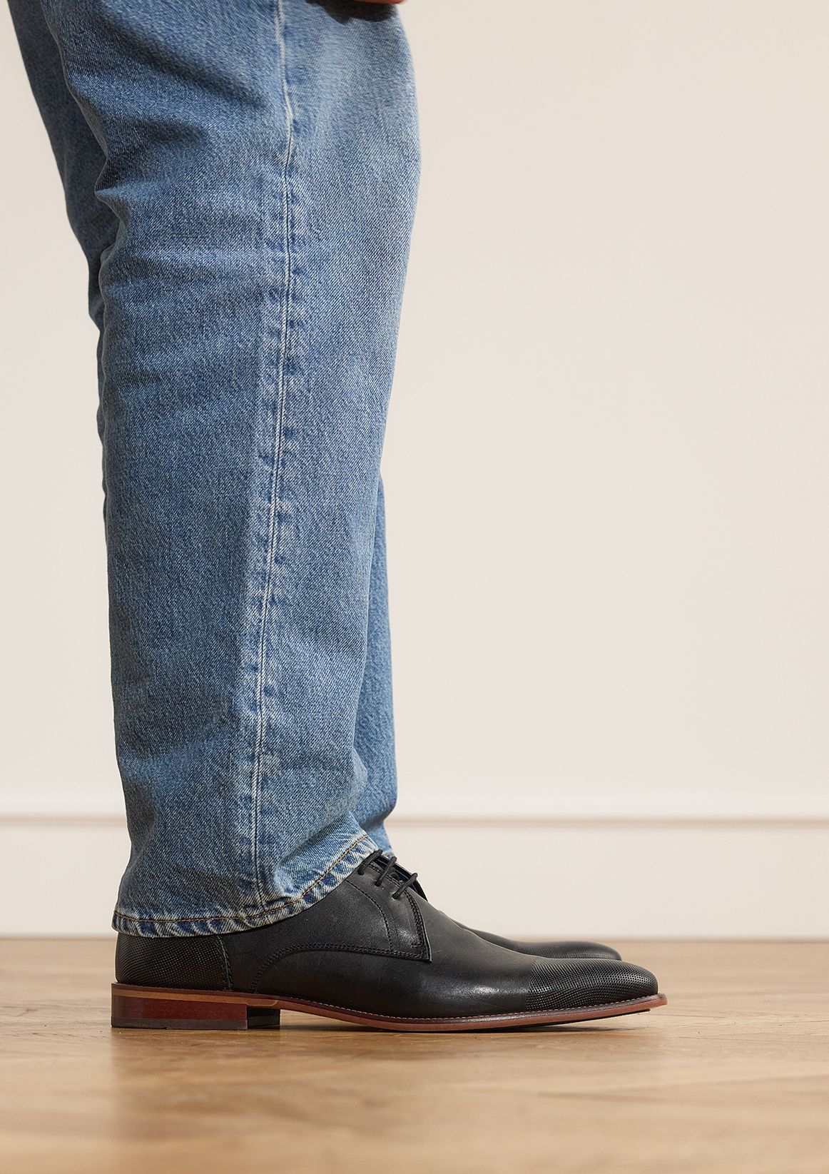 Zwarte leren veterschoenen