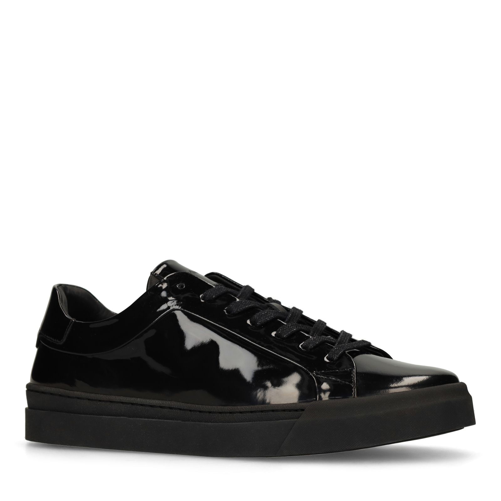 Schwarze Sneaker aus Lackleder