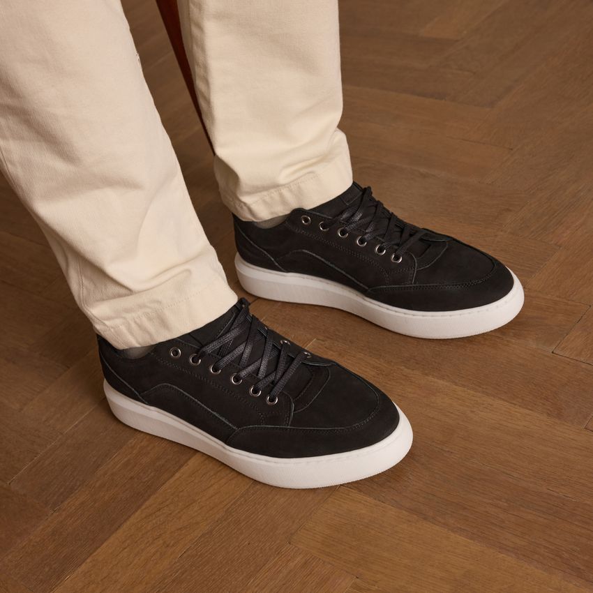 Zwarte nubuck sneakers
