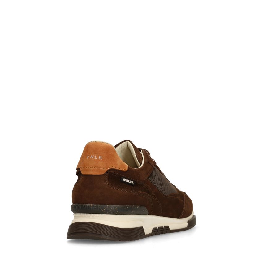 Braune Veloursleder-Sneaker