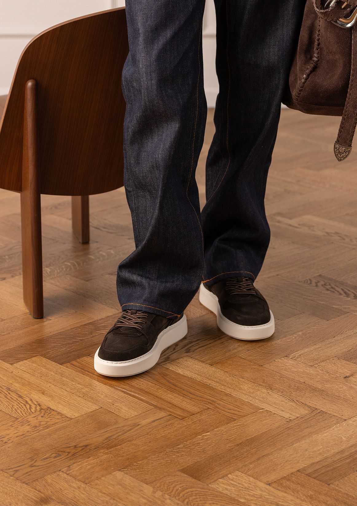 Bruine suède sneakers