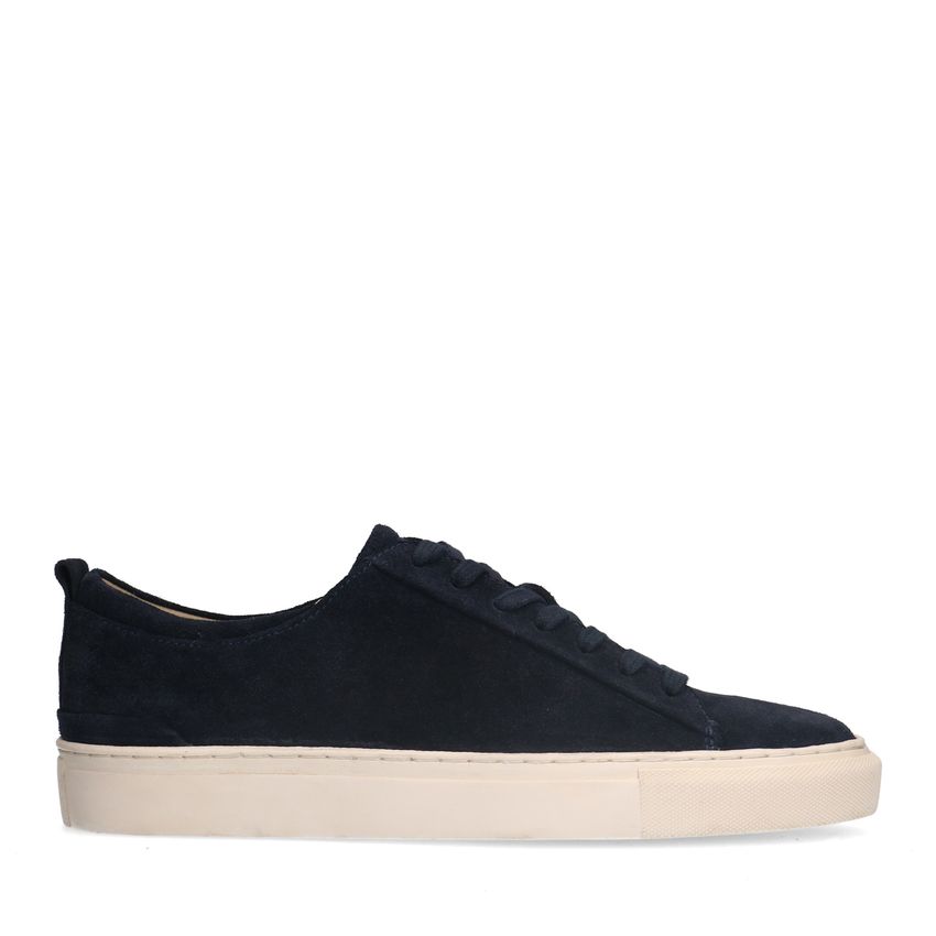 Navy suède sneakers