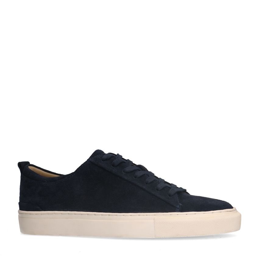 Navy suède sneakers