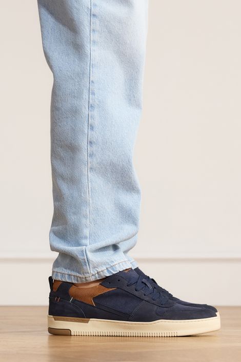Marineblaue Nubuk-Sneaker