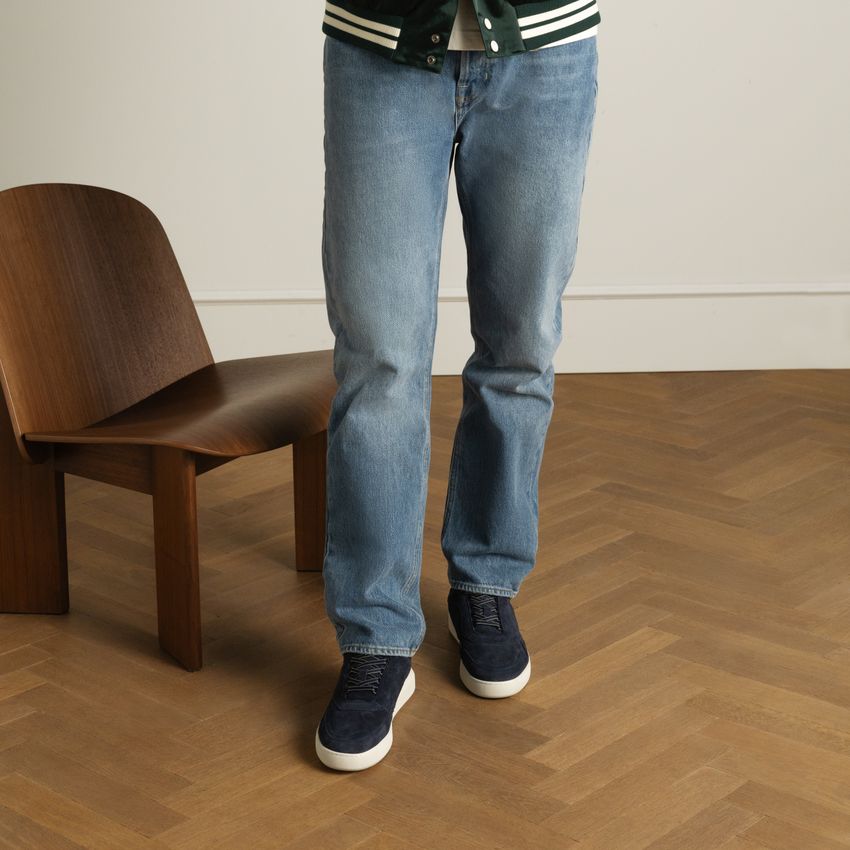 Navy suède sneakers