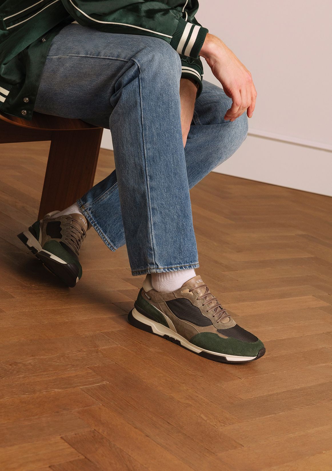 Groene suède sneakers