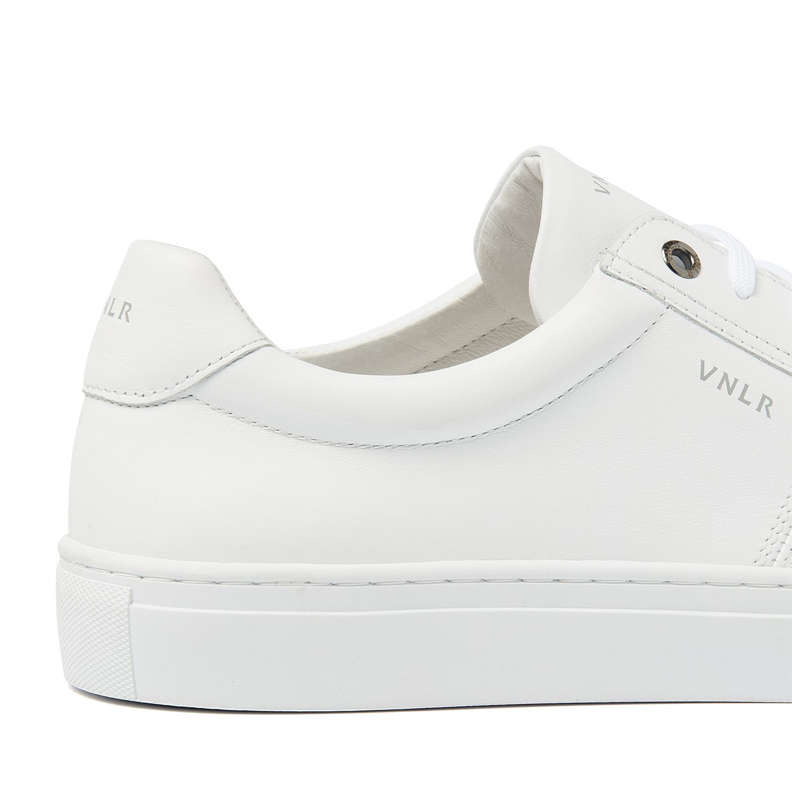 Witte leren sneakers