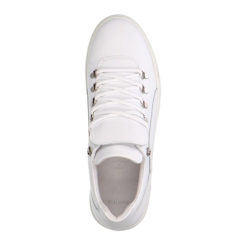 Witte leren sneakers