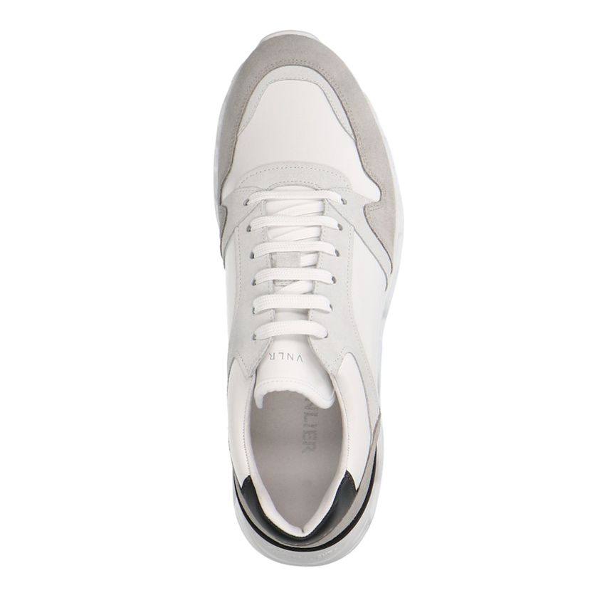 Witte leren sneakers