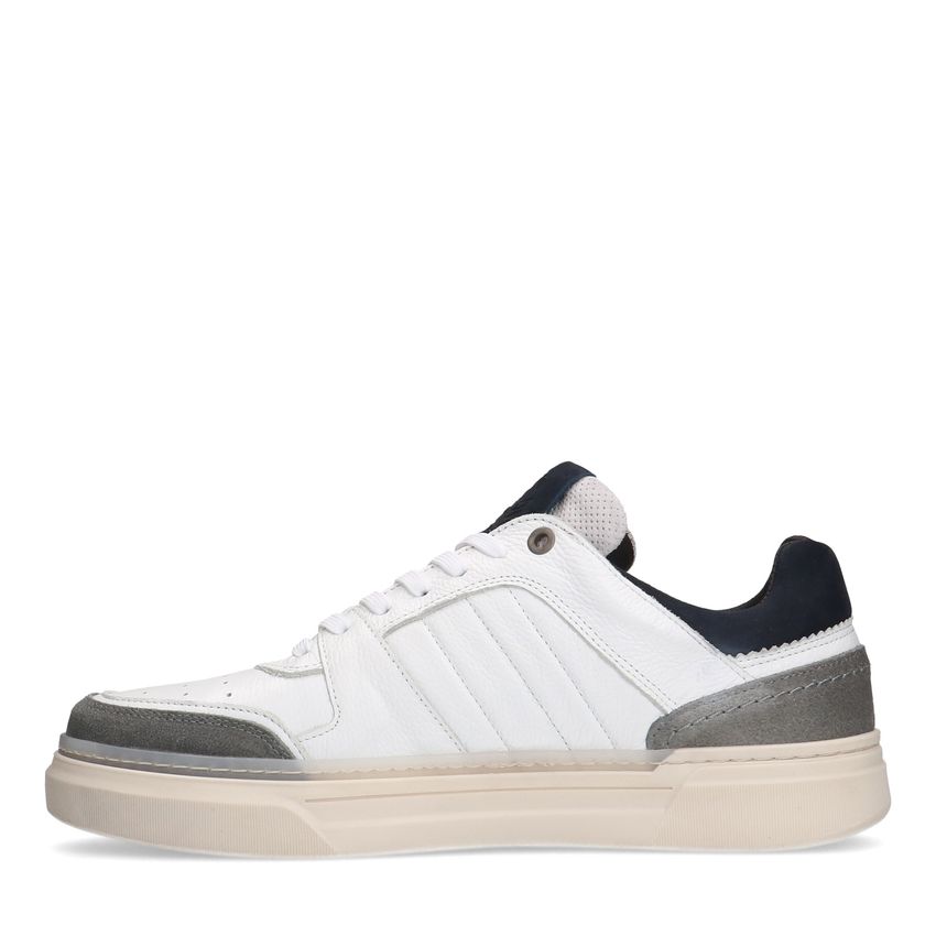 Witte leren sneakers met zwarte details