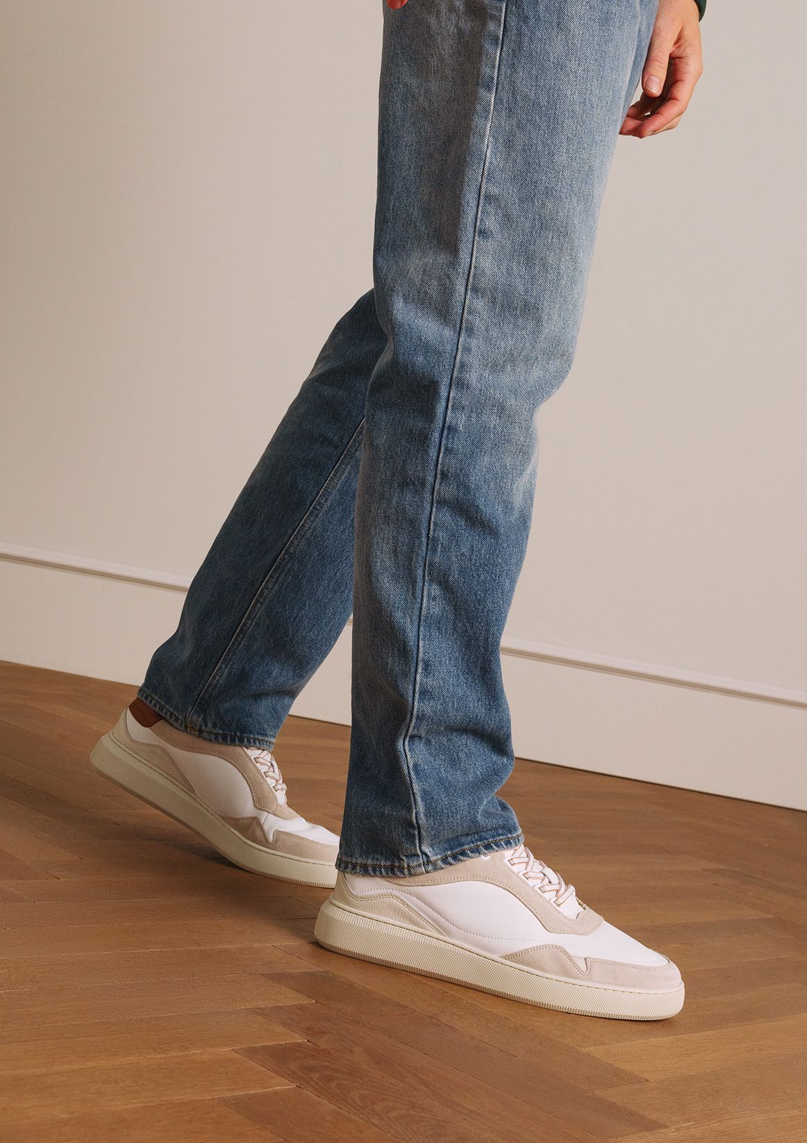 Witte leren sneakers met beige details