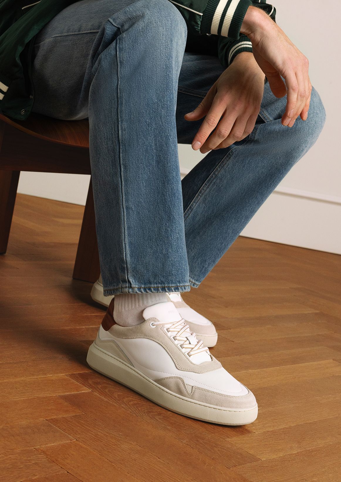 Witte leren sneakers met beige details