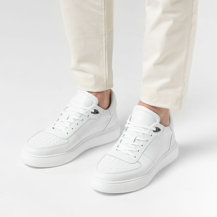 Weiße Ledersneaker