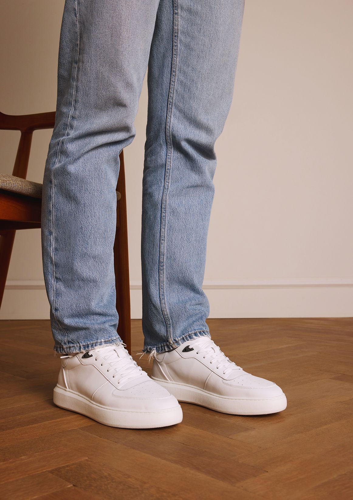 Witte leren sneakers