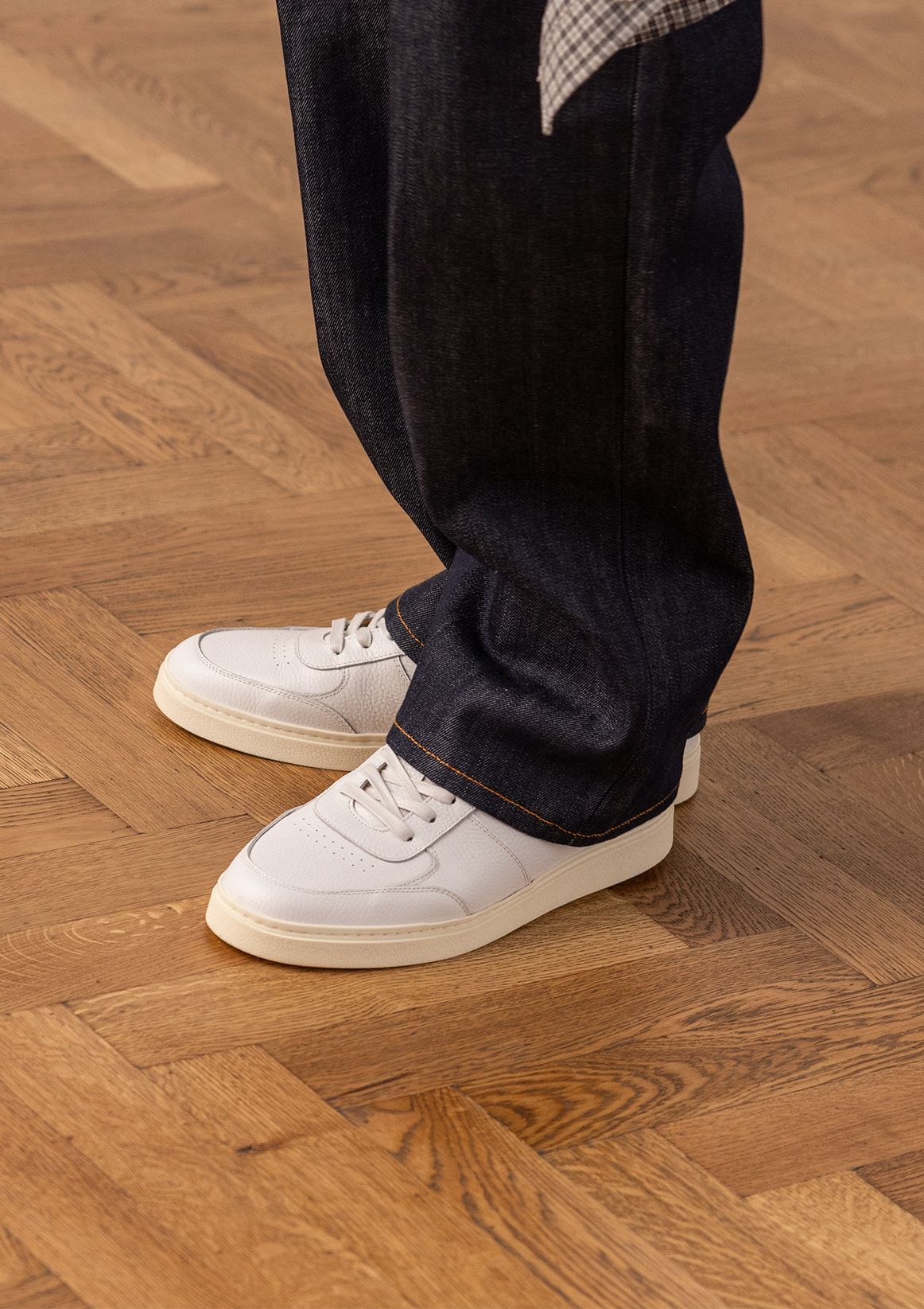 Weiße Ledersneaker