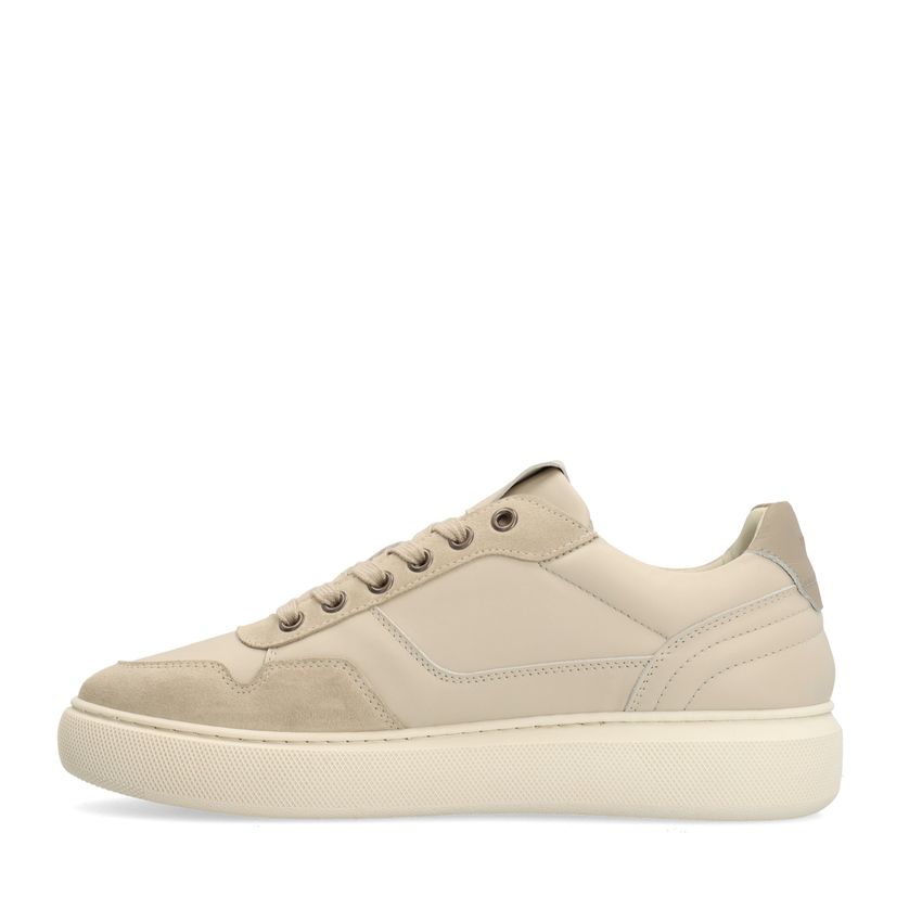 Beige suède sneakers