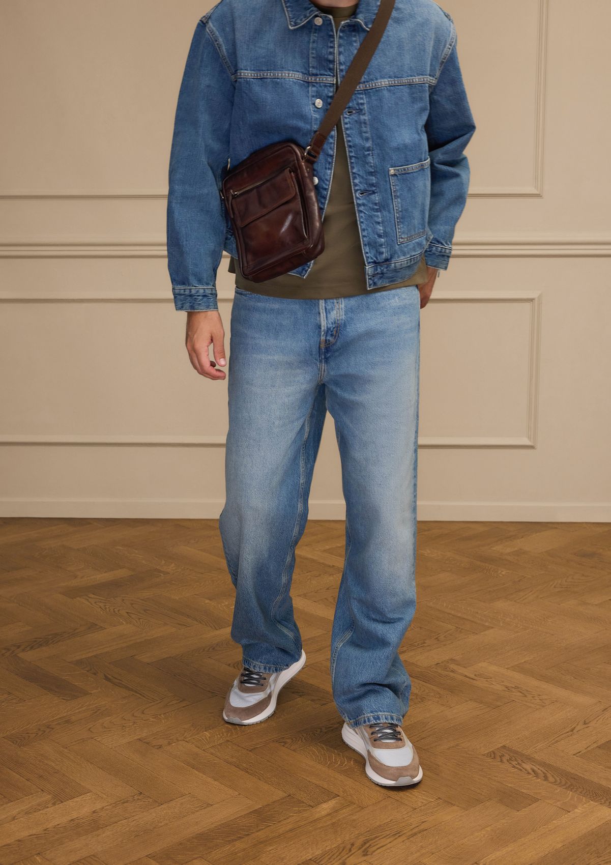 Graue Veloursleder-Sneaker