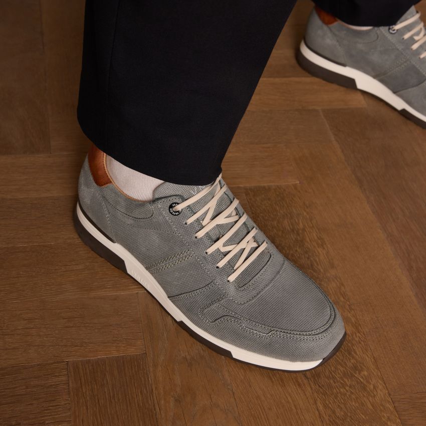 Graue Veloursleder-Sneaker mit Glattleder-Details
