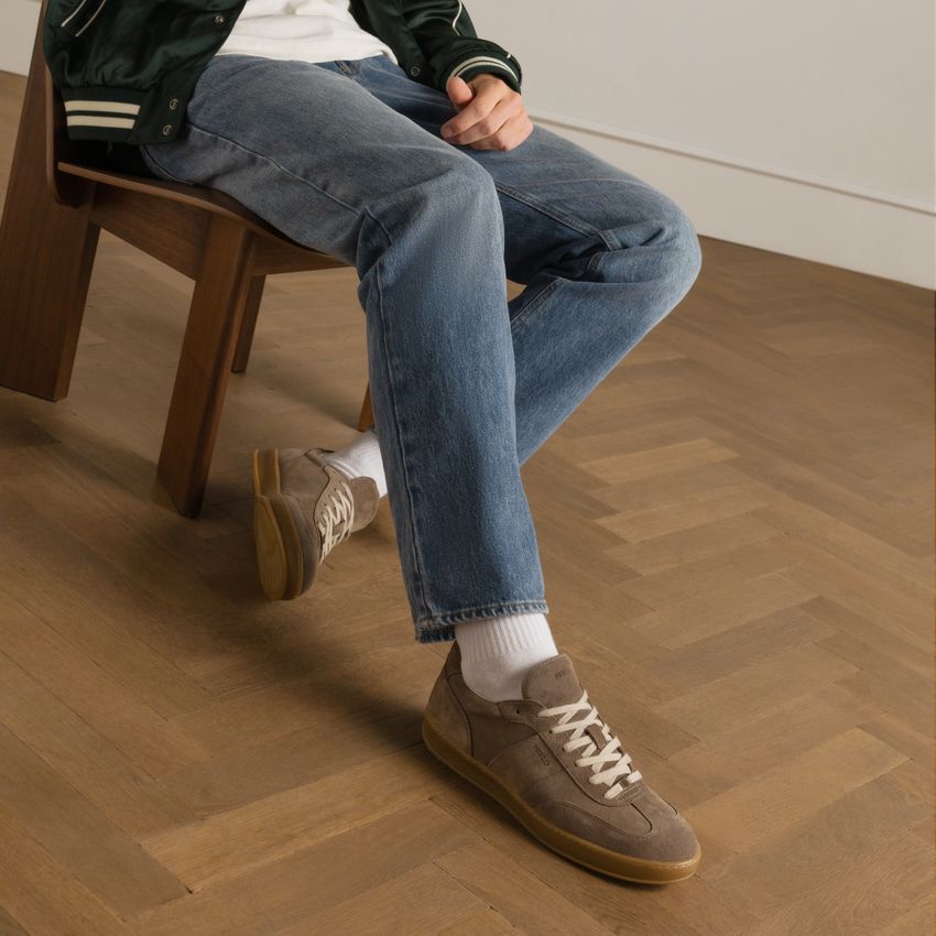 Taupe suède sneakers