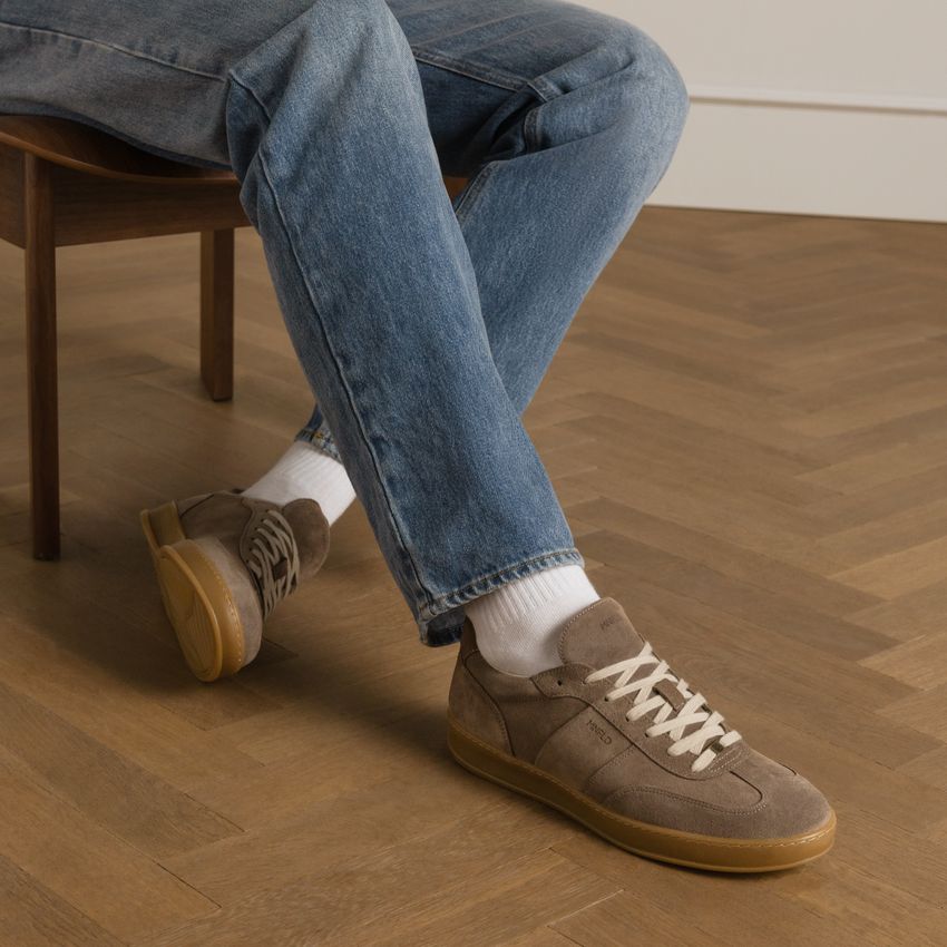 Taupe suède sneakers