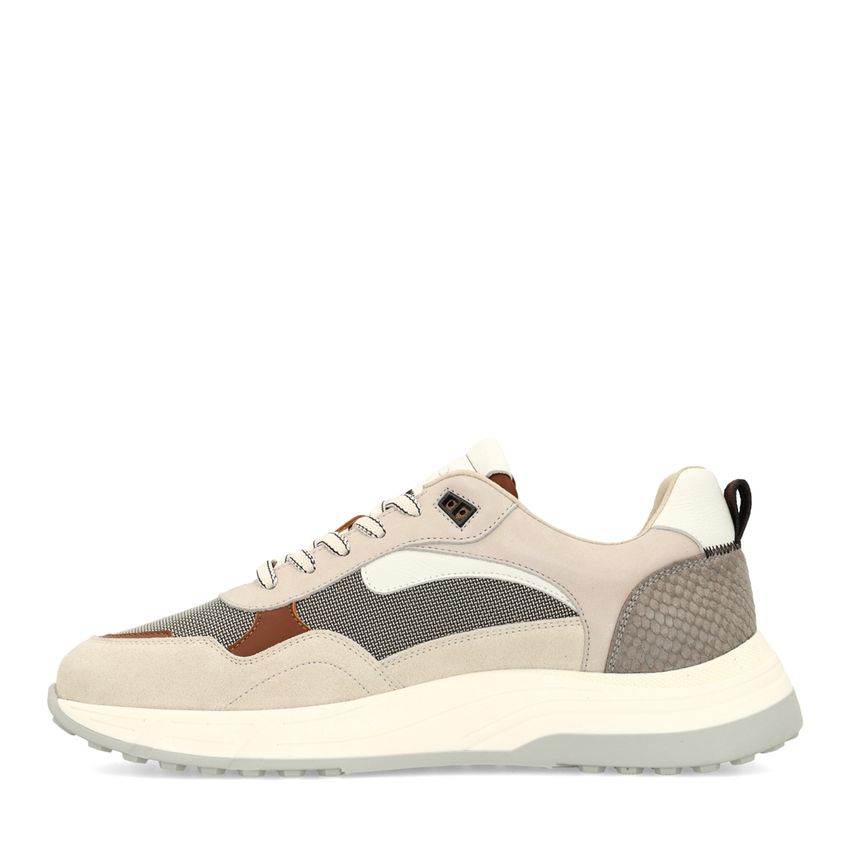 Beige suède sneakers