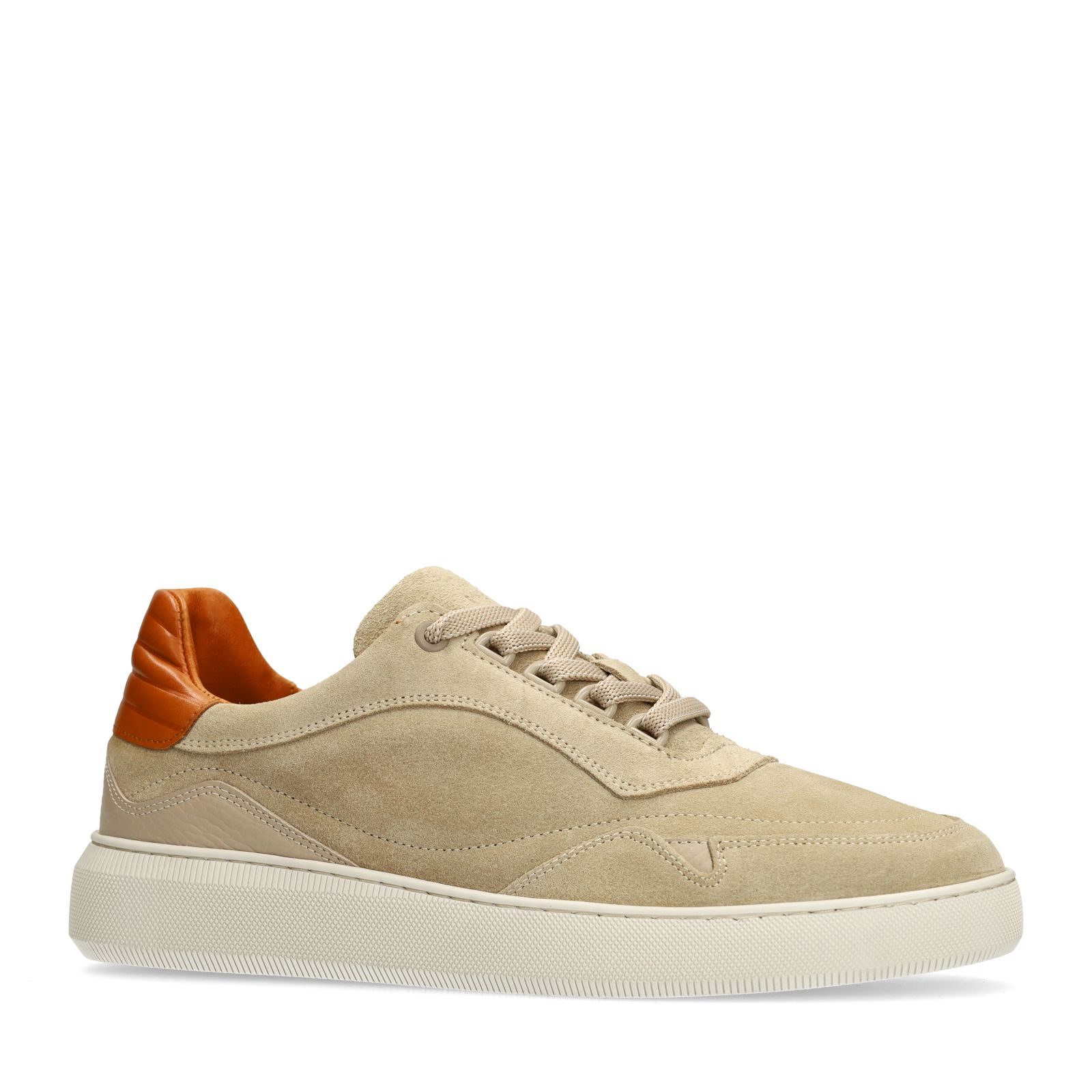 Beige suède sneakers