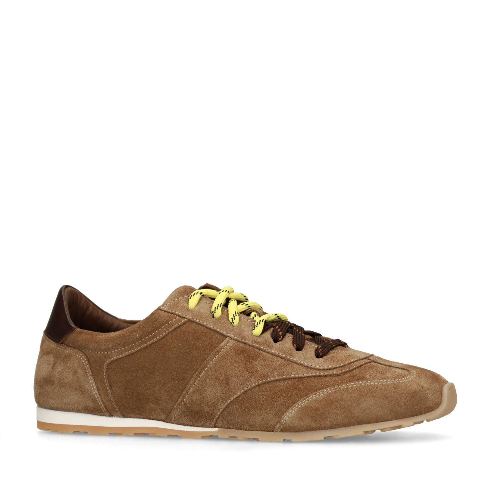 Beige suède sneakers met dubbele veters