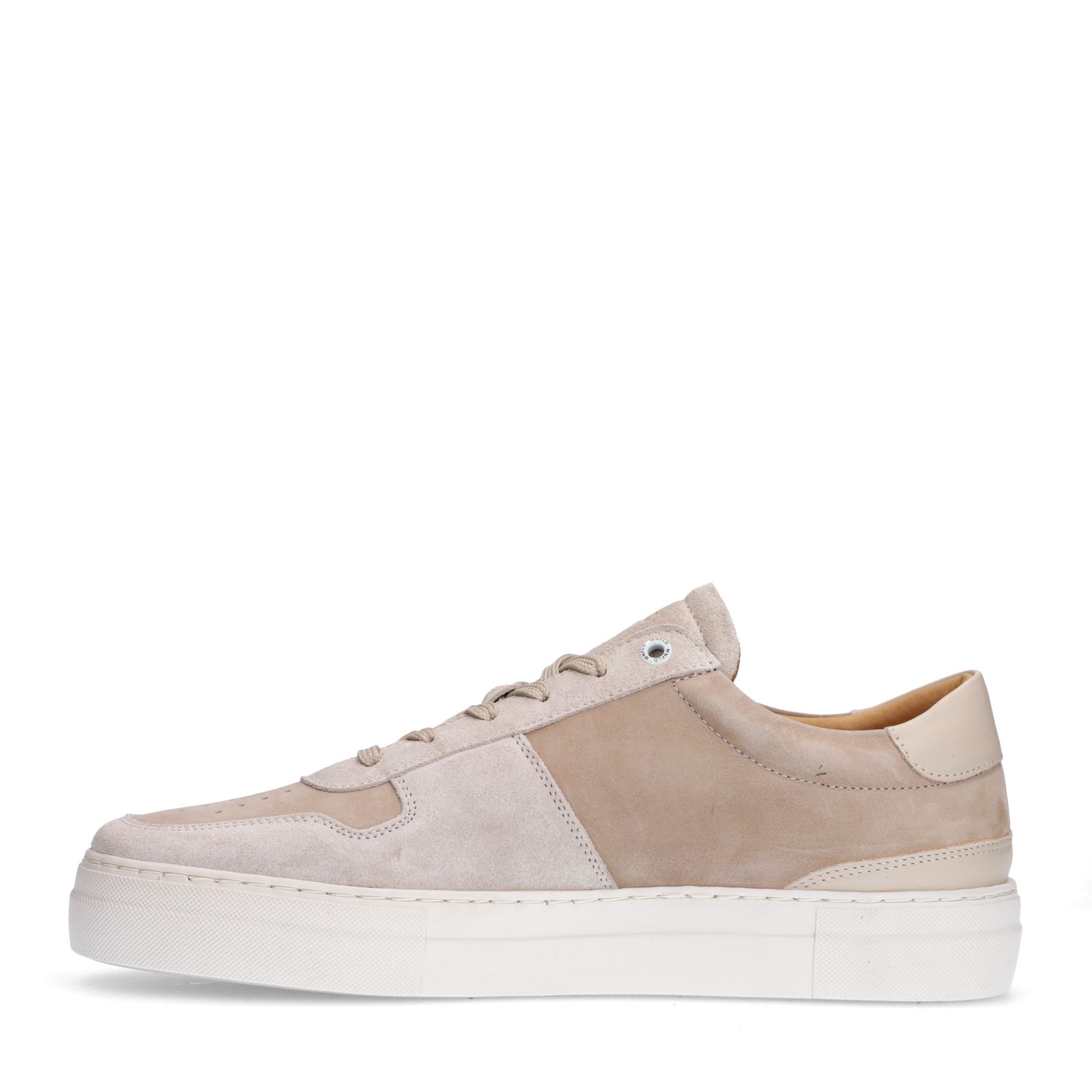 Beige suède sneakers