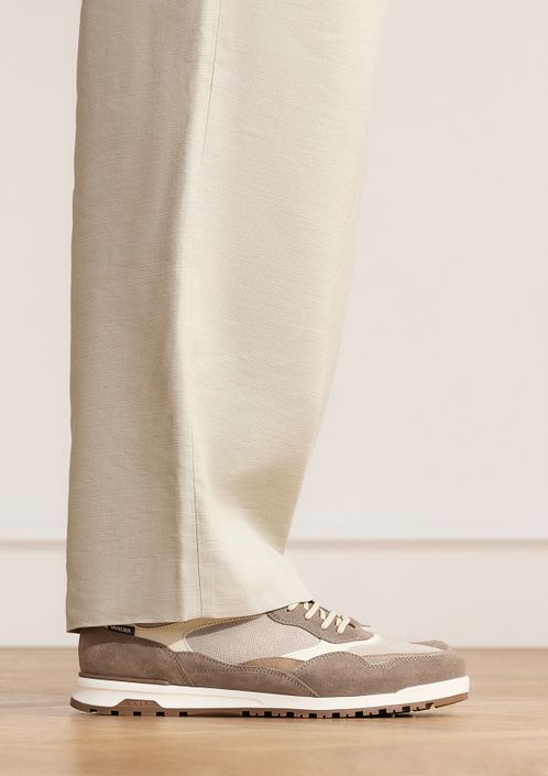 Beigefarbene Veloursleder-Sneaker