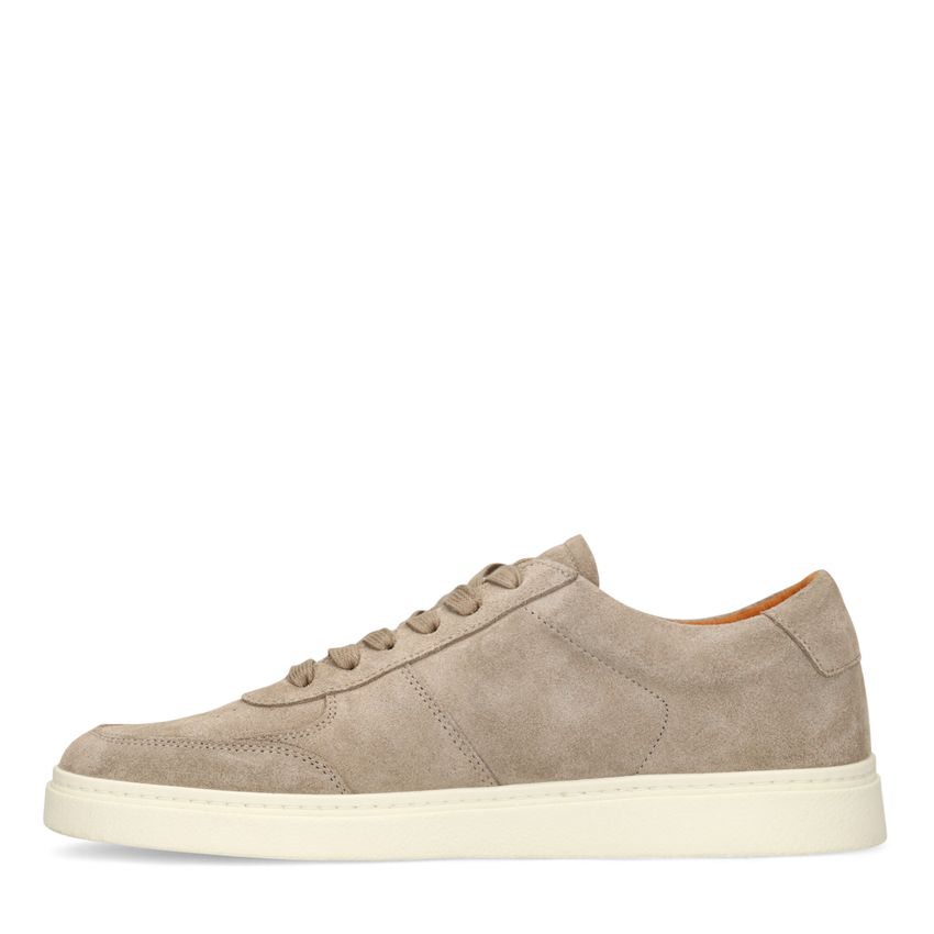Beige suède sneakers