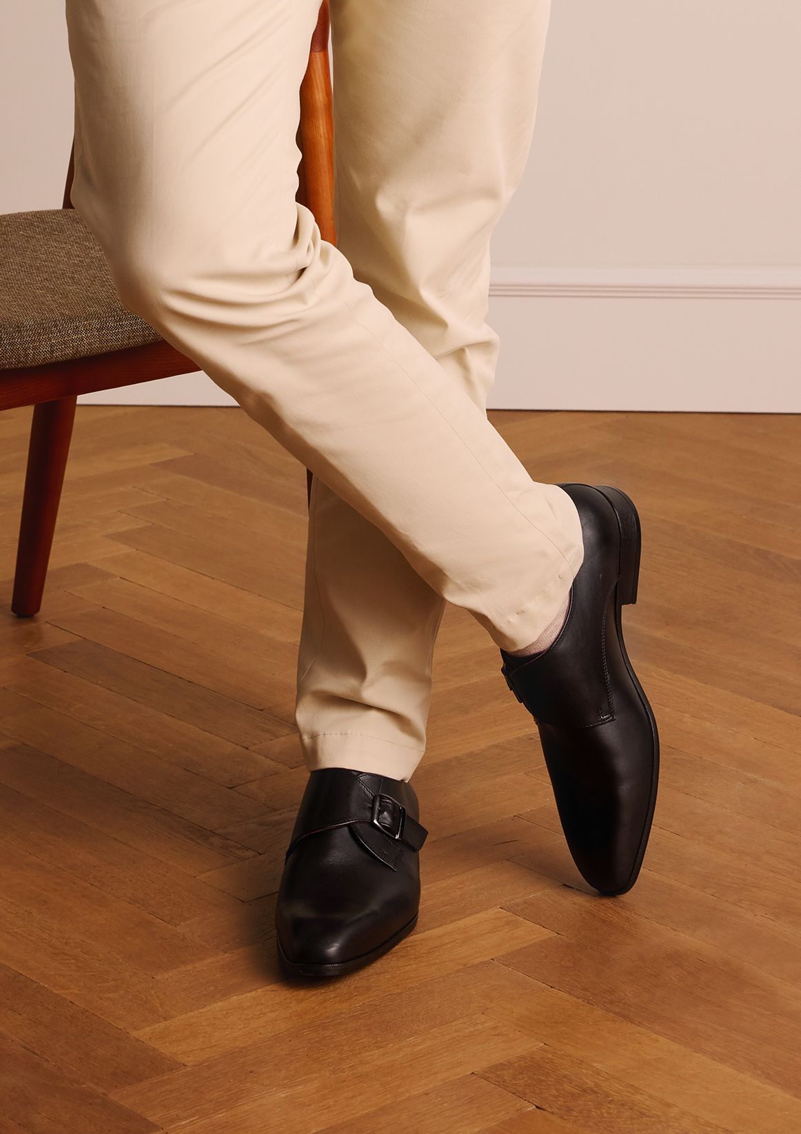Schwarze Schnallenschuhe aus Leder