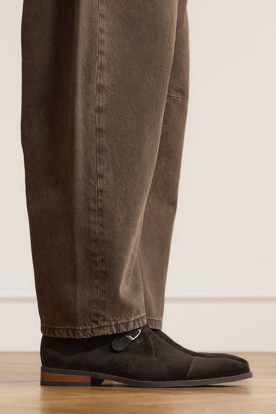 Zwarte suède gespschoenen