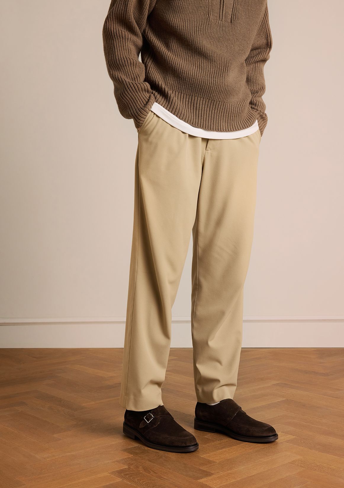 Dunkelbraune Schnallenschuhe aus Veloursleder